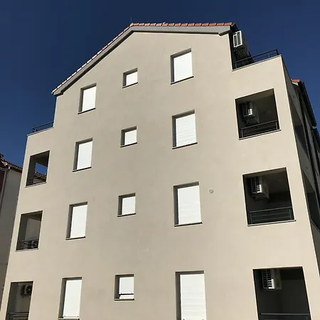 Ln Delux Apartman *